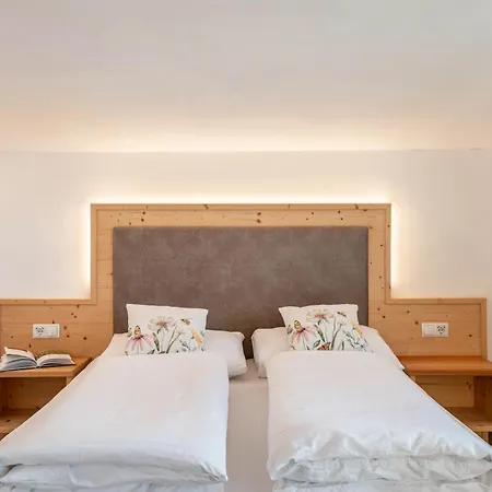 Reiterhof Apt Gaia San Genesio Atesino Exterior photo